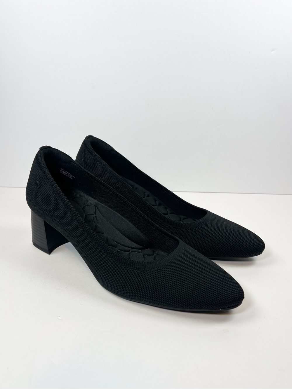 Vivaia Georgia Pointed Toe Chunky Heels Black size 41.5 / US Women’s 10